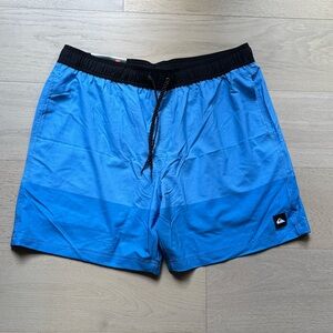NWT Quicksliver Men’s Blue Board Shorts